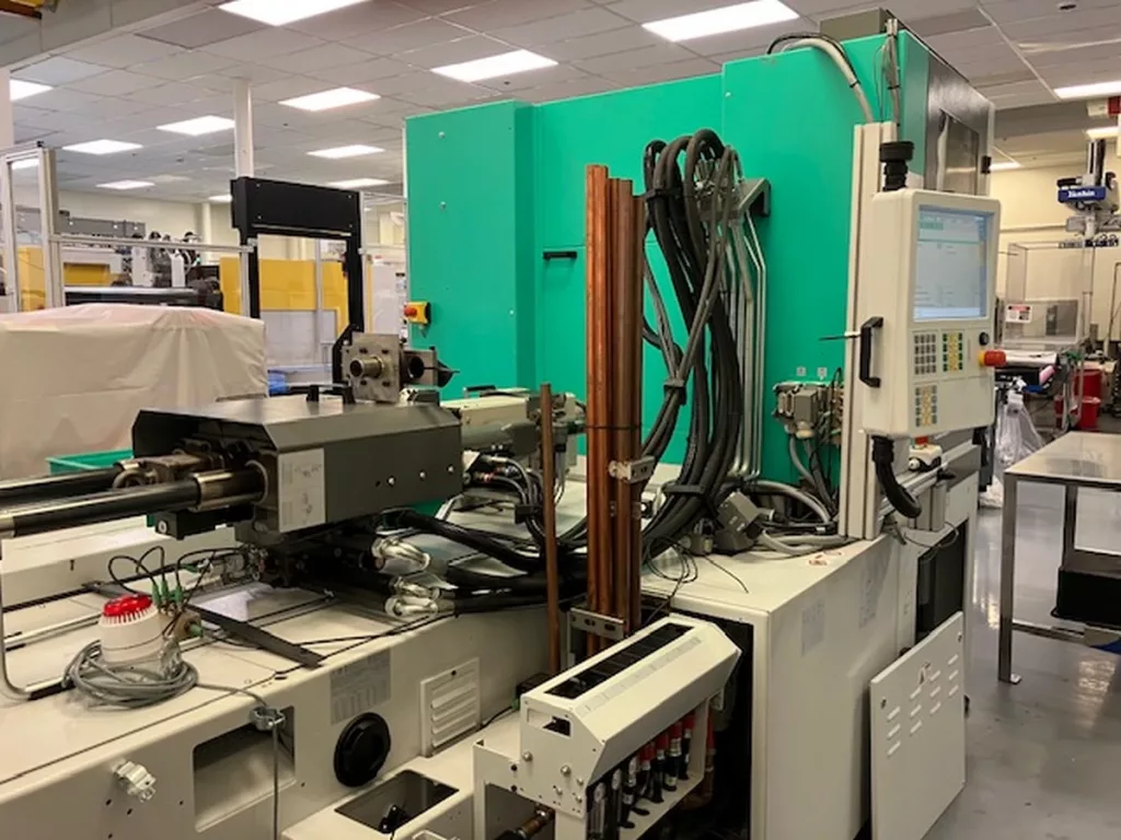 Used Arburg 1500T 1600-170 Injection Molding Machine For Sale