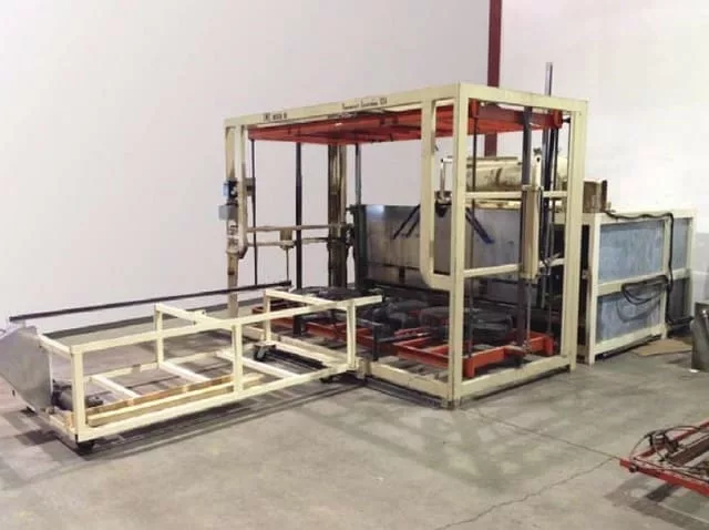 1980 ZMD Single Station Vacuum Former