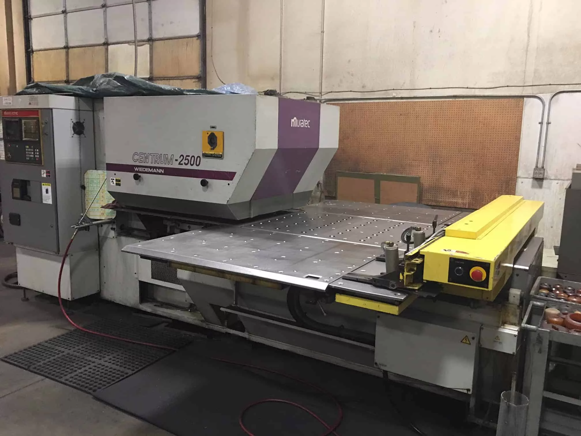 1996 Weidemann Centrum 2500