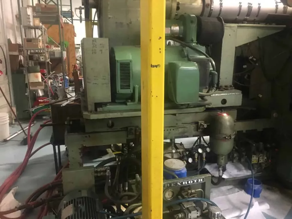 Battenfeld Fischer FHB-106-1 Blow Molder, photo 4 of 4