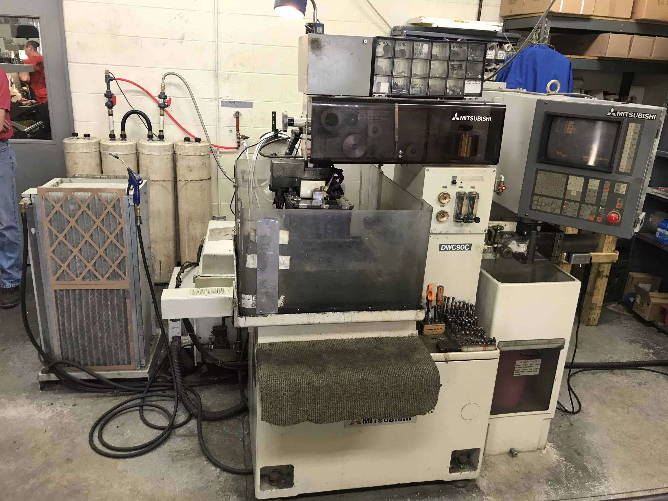 1991 Mitsubishi DCW90-C