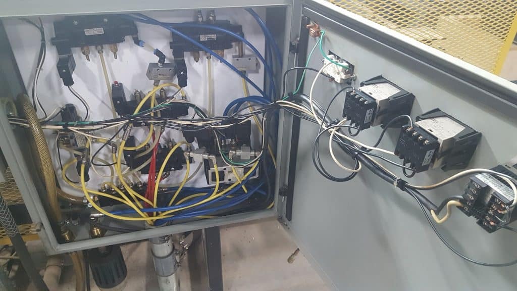 Custom Manufacturer Double Ender Vacuum Former – photo 11 of 12