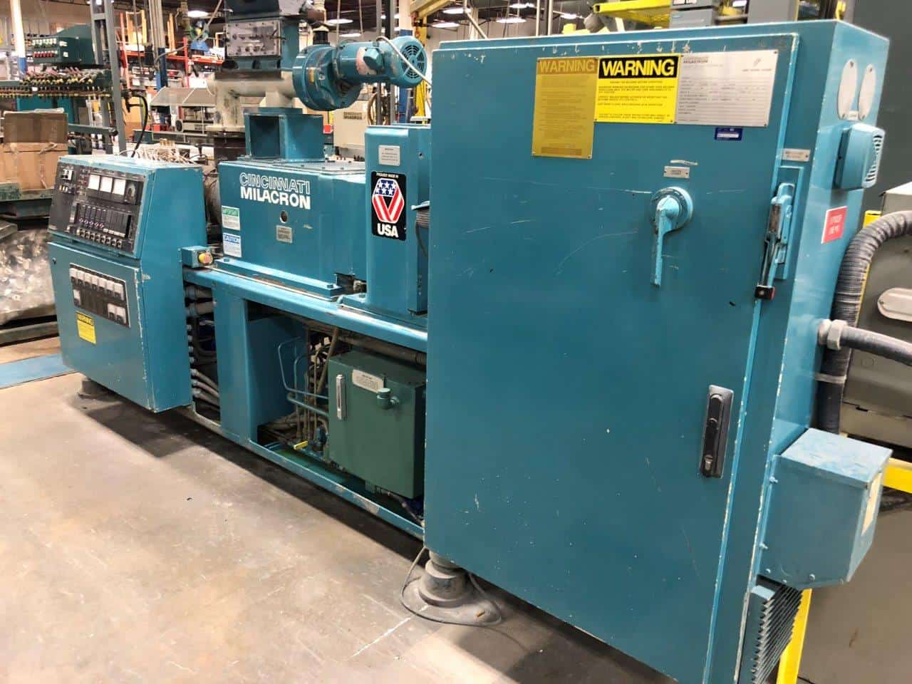 1992 Cincinnati Milacron CM-55