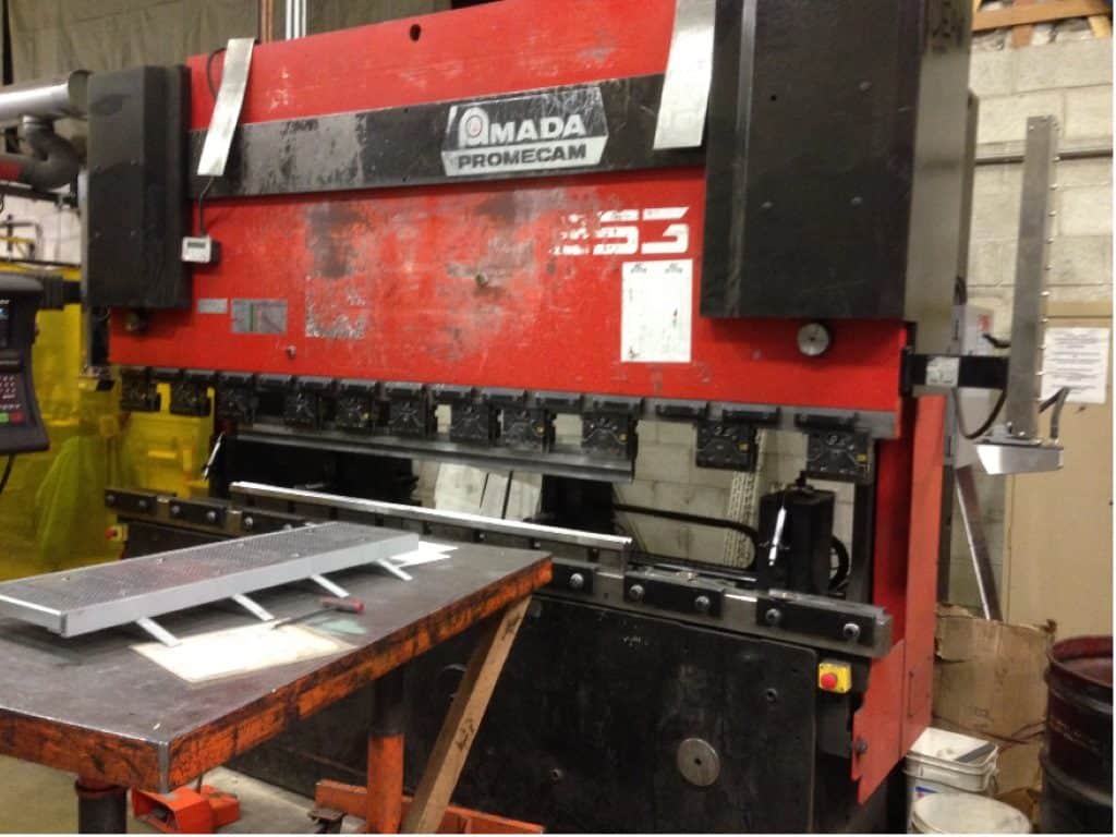 1996 Amada HFB 1253