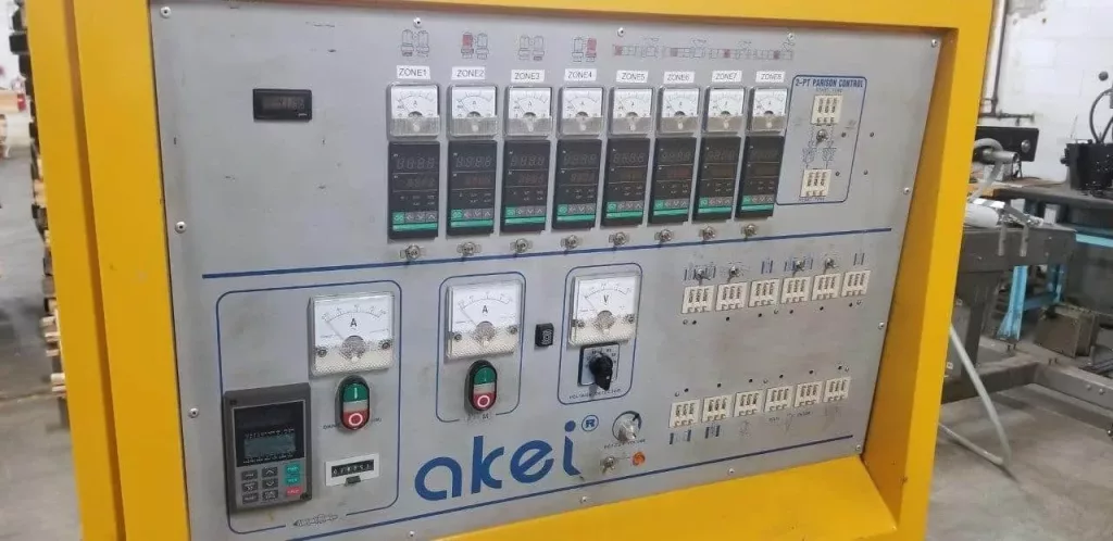 2004 Akei 50SN-TS-DH-PP.PE Blow Molder, photo 3 of 20