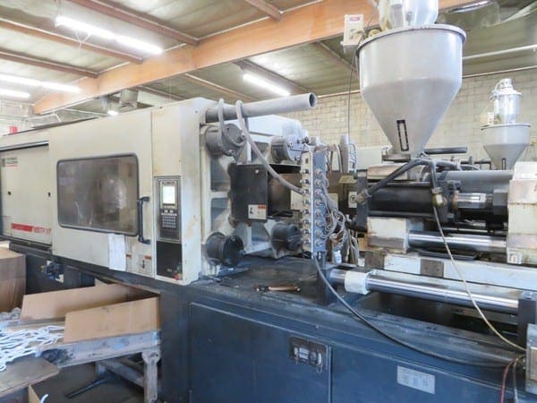 1999 Cincinnati Milacron VT300-34