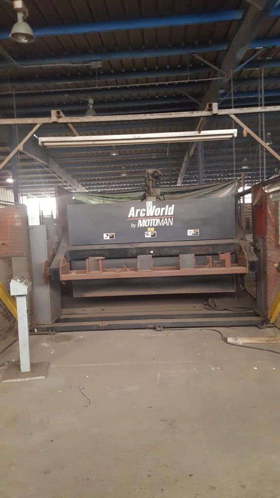 2003 Motoman Arcworld 6000