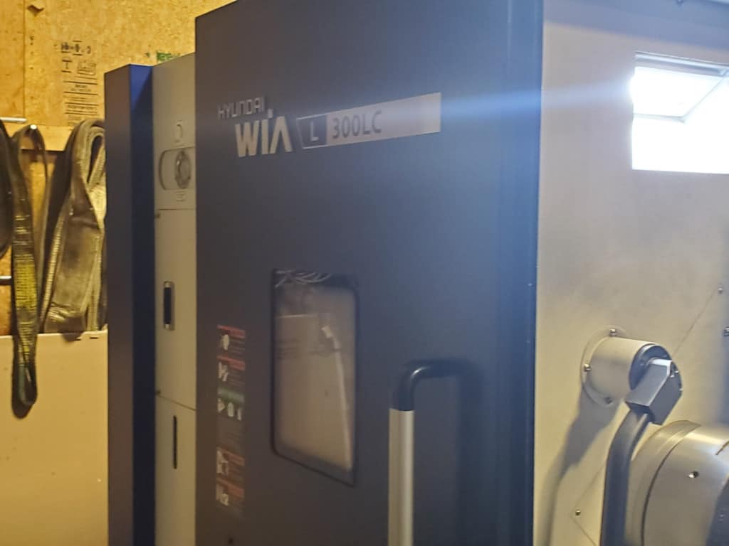 2015 Hyundai Wia L300LC – photo 2 of 5