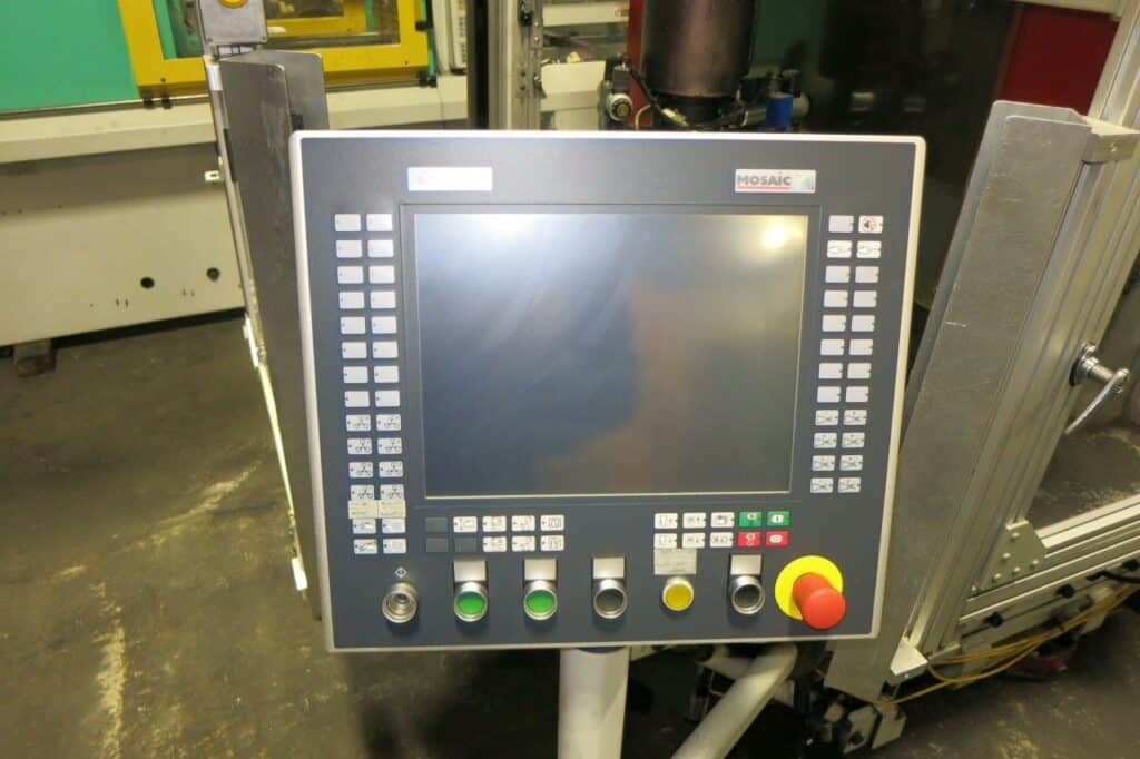 2011 Cincinnati Milacron MVV130R-3.51 – photo 2 of 8