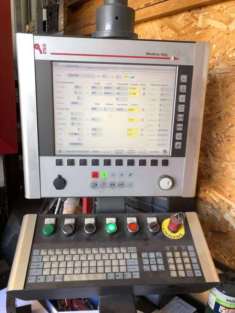 2011 Mitsubishi Dener Diamond Elite 1203