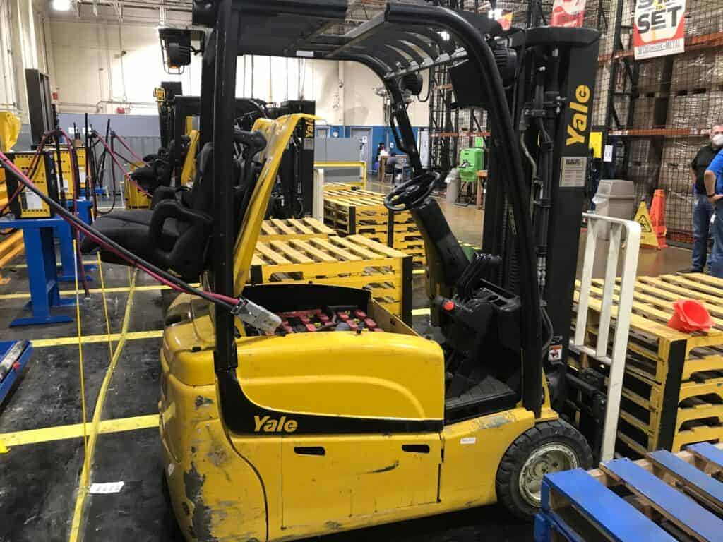 2011 Yale ERP040VTN36TE082 – photo 3 of 3