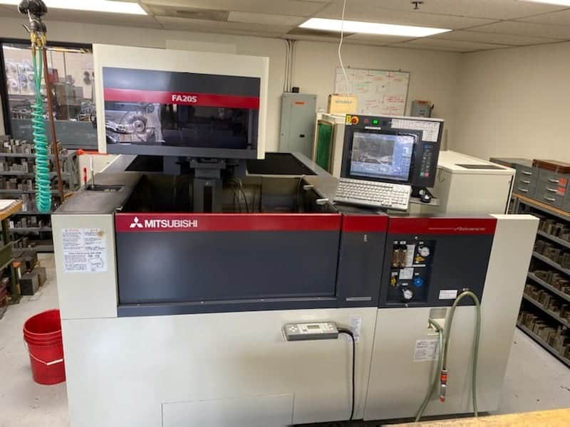 2008 Mitsubishi FA20S Advance