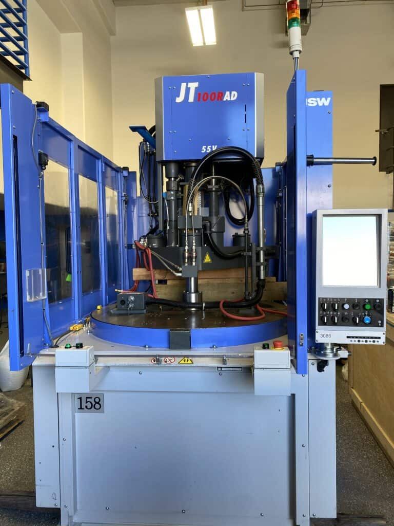 Used JSW JT100RAD - Injection Molding Machine - 8069503