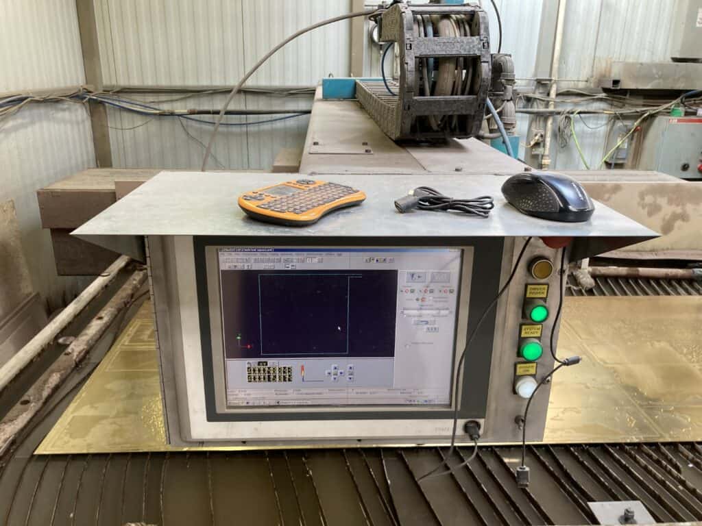 2011 Flow Mach 2 2031b Waterjet, photo 6 of 11