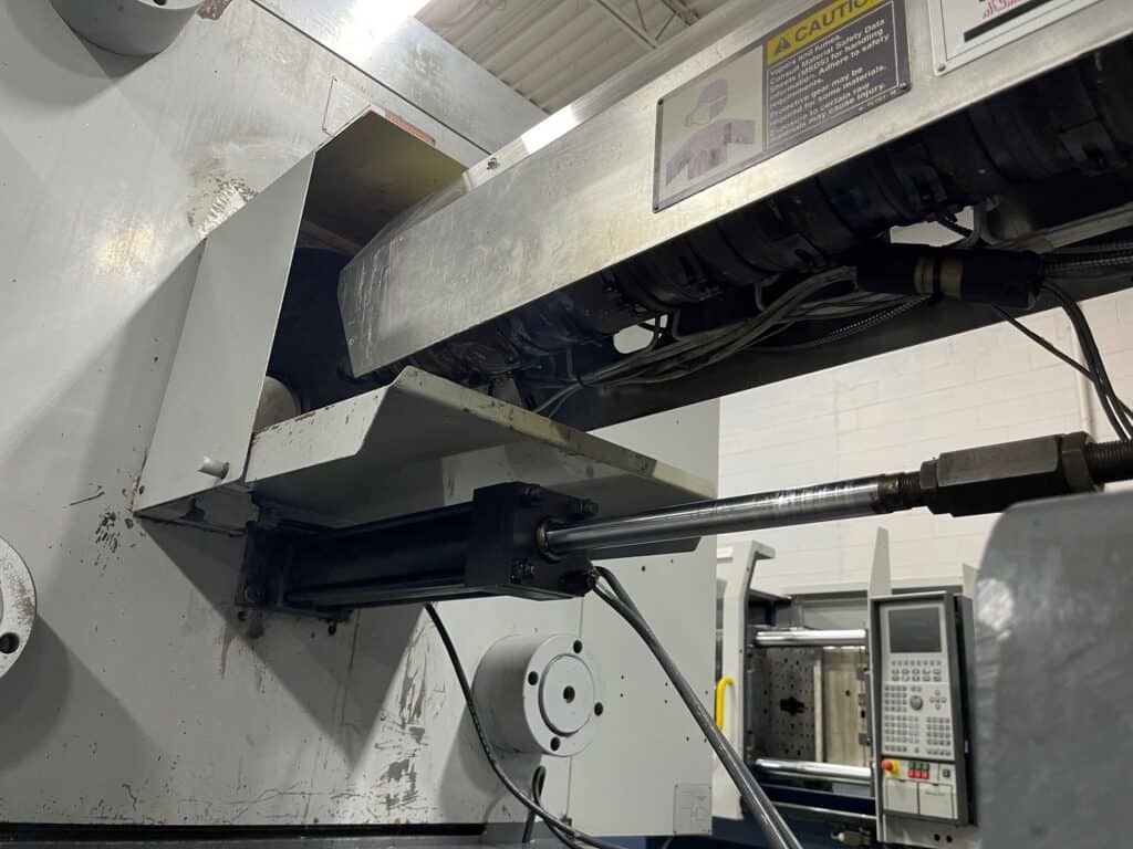 1998 Van Dorn Demag 300HT30-3075
