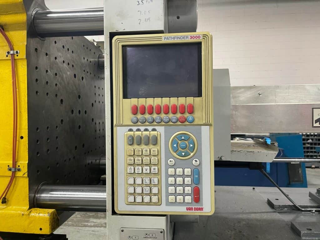 1998 Van Dorn Demag 300HT30-3075