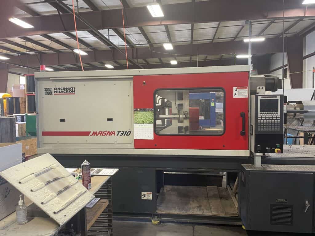 2004 Cincinnati Milacron MT310-36