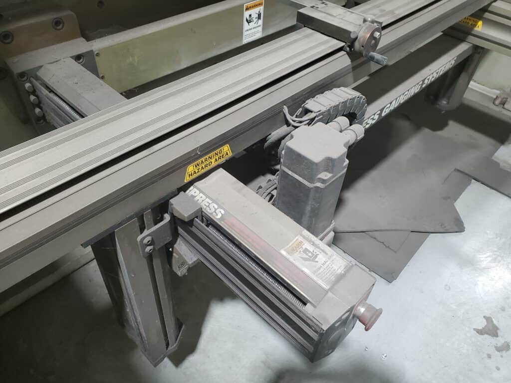 2000 Accurpress 717512