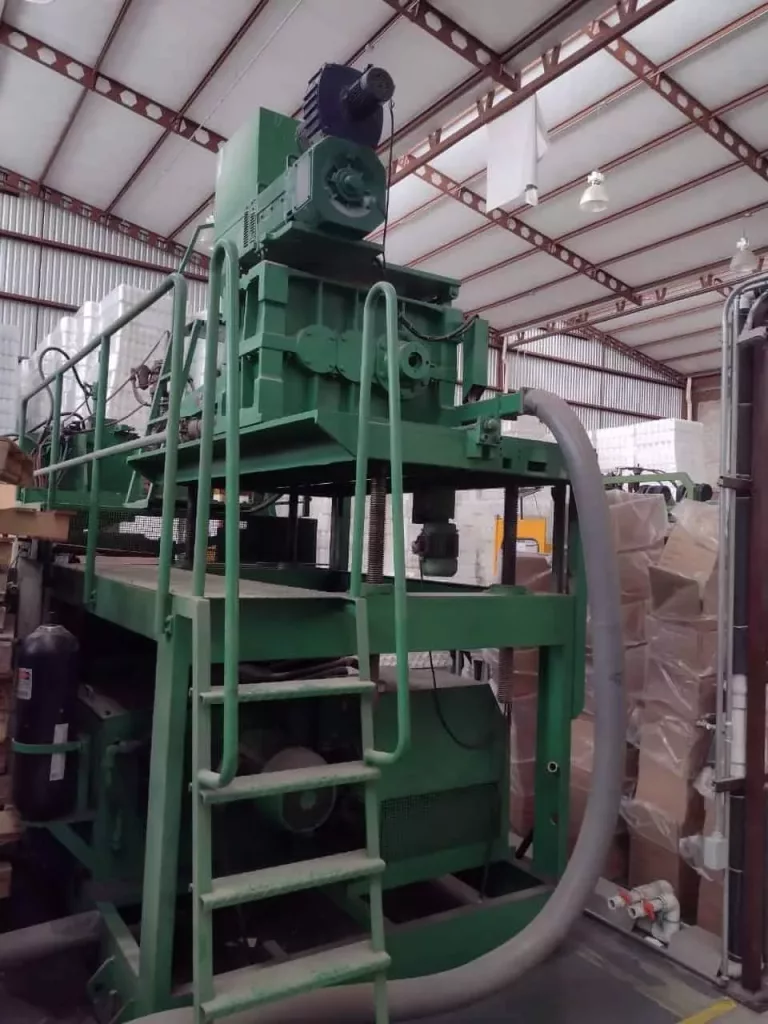1996 Bekum BA15 Blow Molder, photo 7 of 12