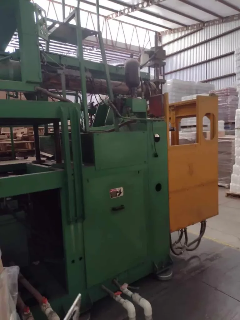 1996 Bekum BA15 Blow Molder, photo 5 of 12