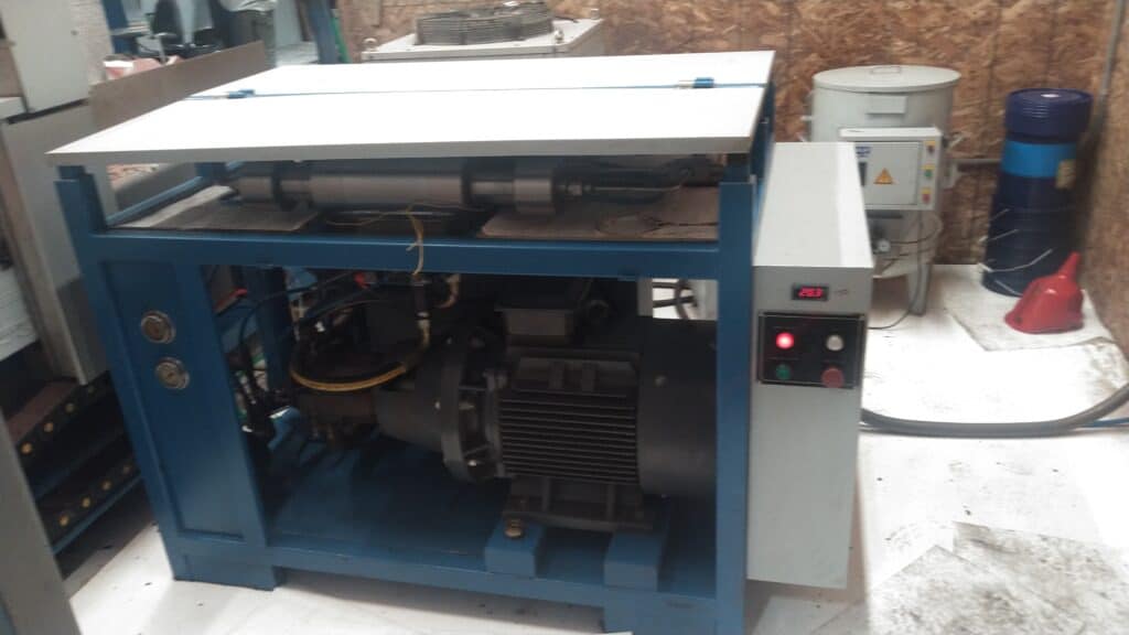 2018 A&V 1006BA