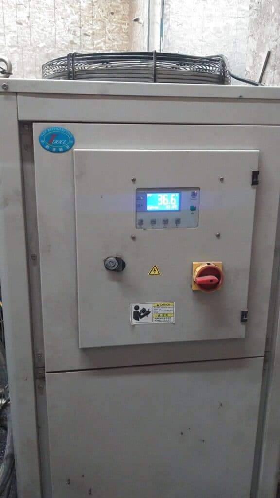 2018 A&V 1006BA