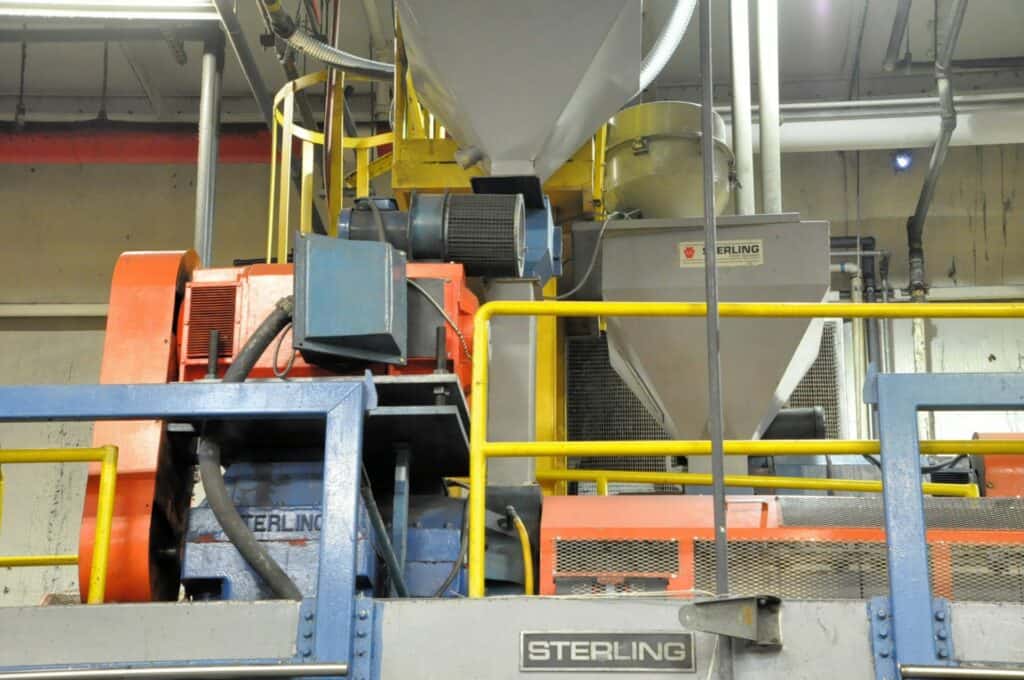 Sterling 20lb Accumulator Head Blow Molder For Sale