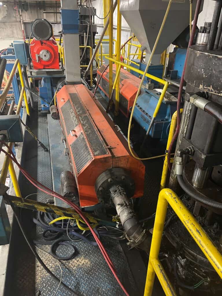 Used Sterling 20lb Accumulator Head Blow Molder For Sale