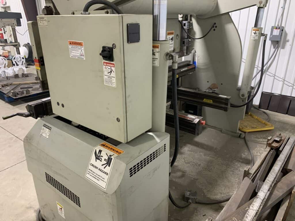 2006 Accurpress 71008