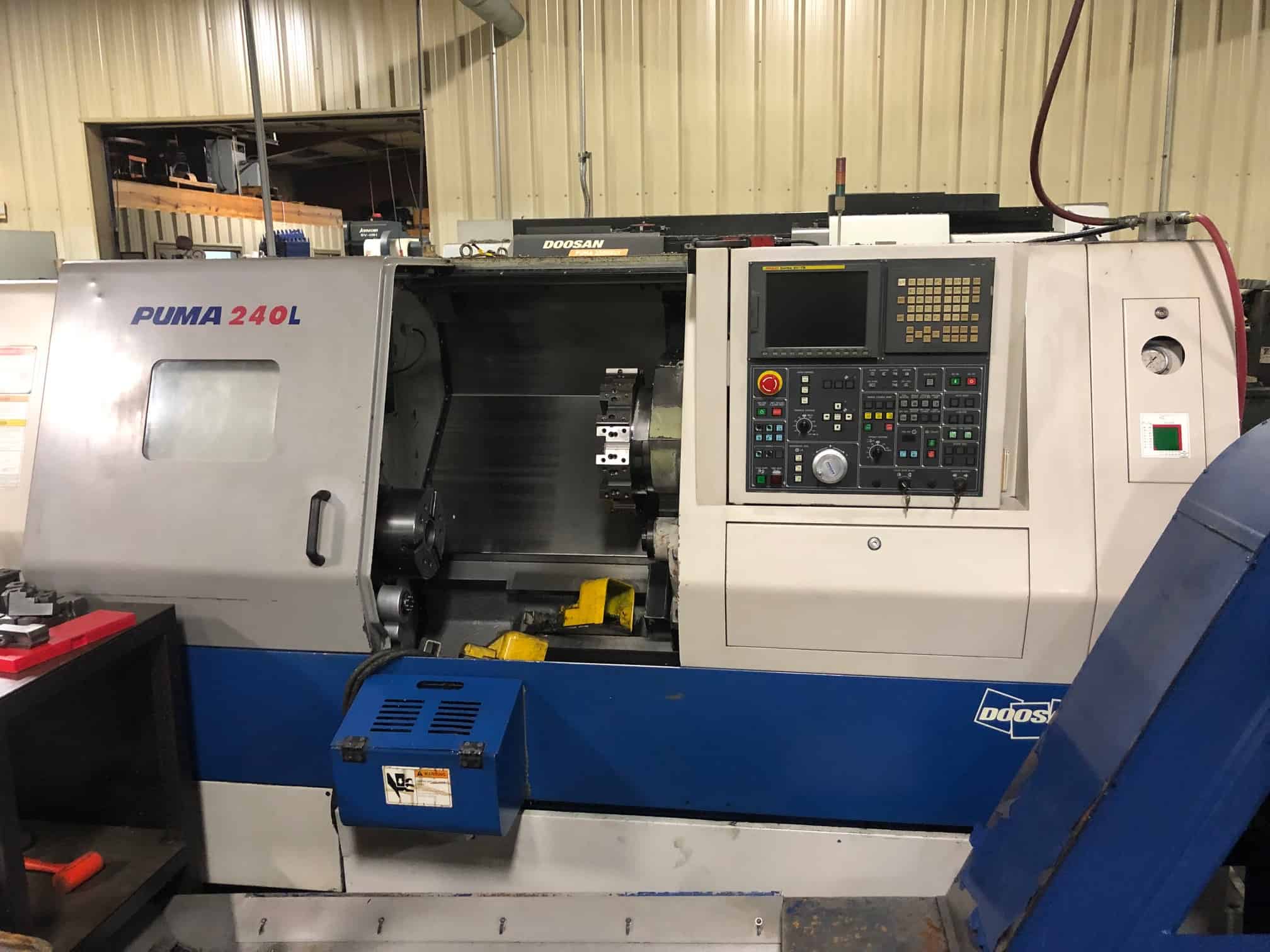 2006 Doosan Puma 240LC