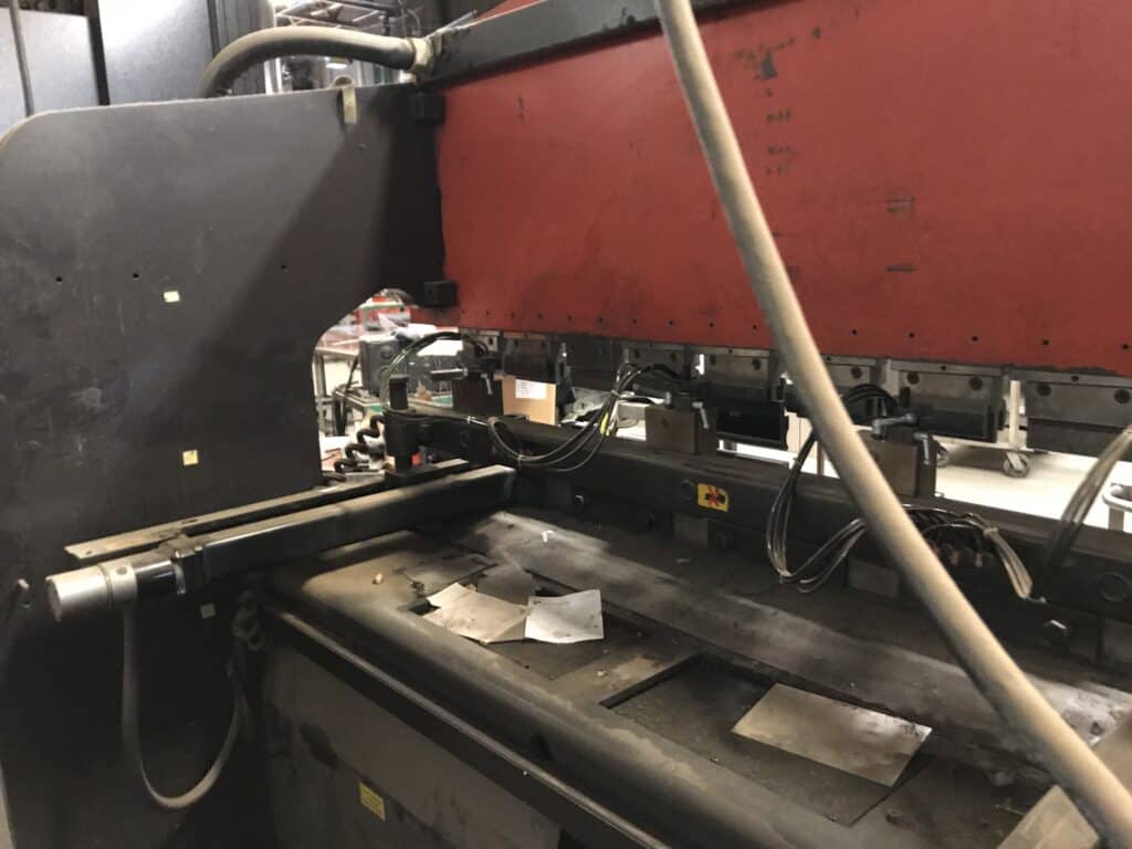 1995 Amada RG-80