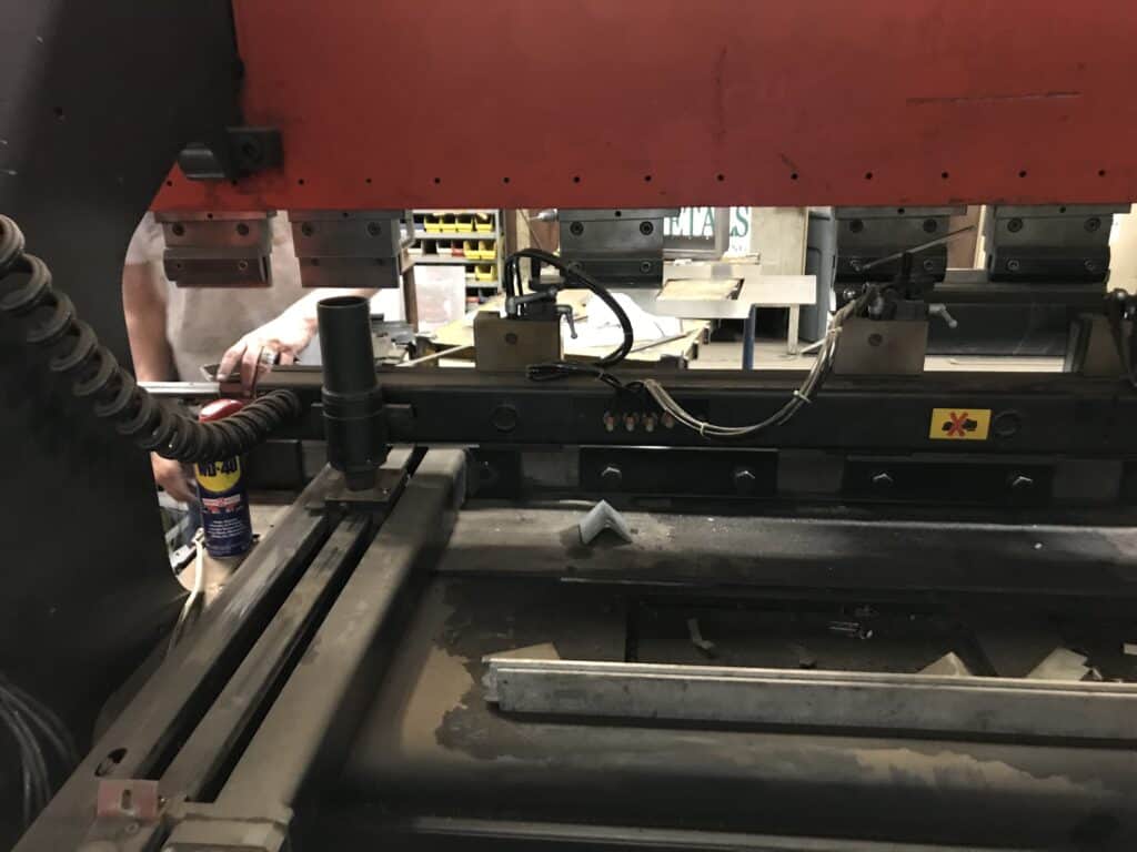 1997 Amada RG-80