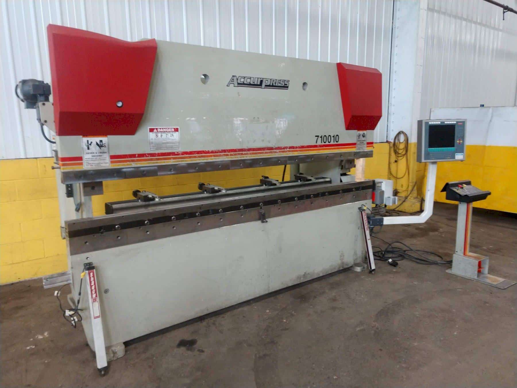 2002 Accurpress Advantage 710010