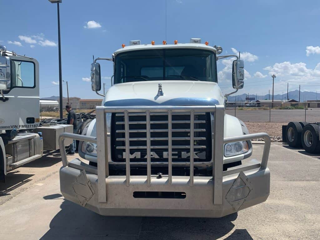 2014 Mack GU813