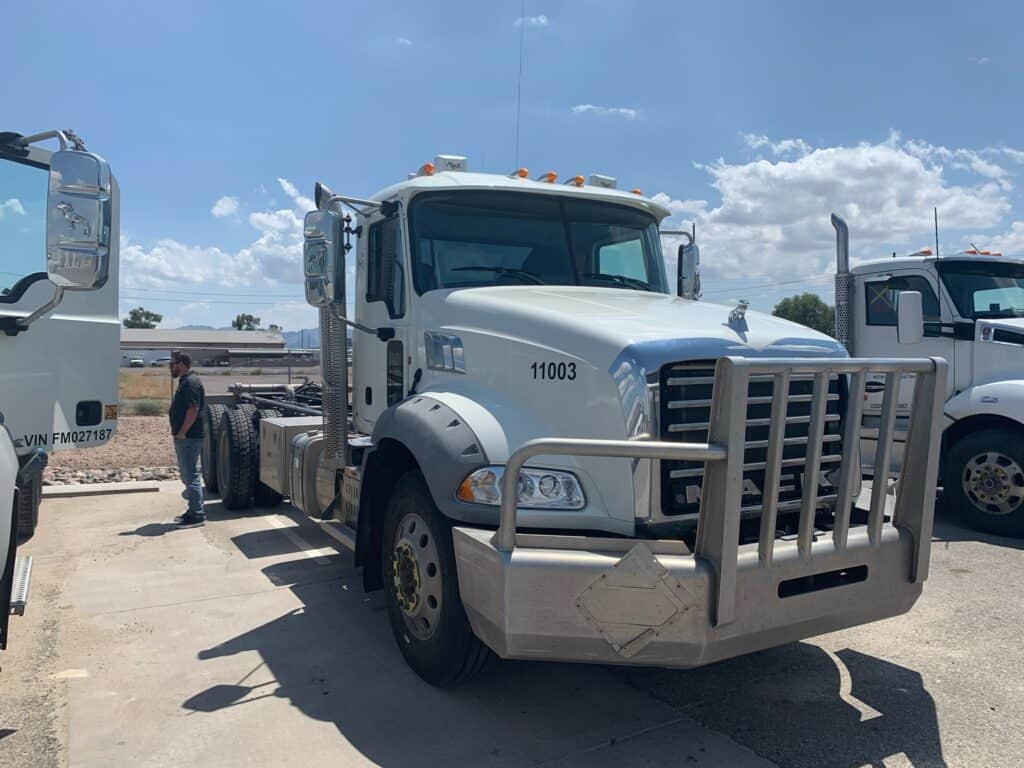 2014 Mack GU813
