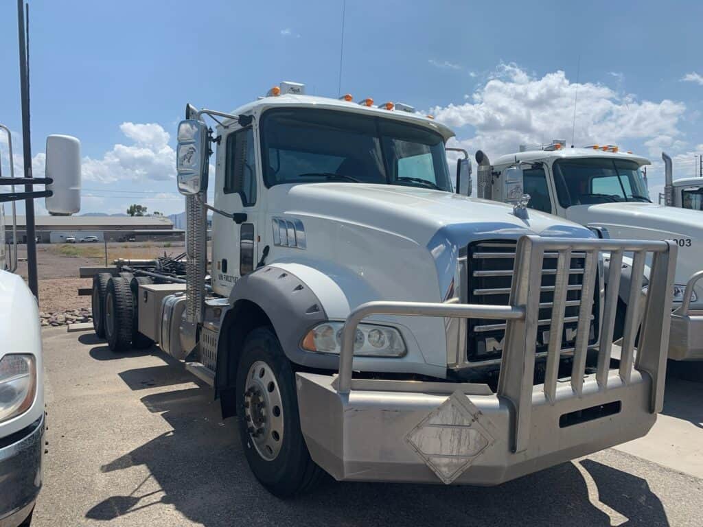 2014 Mack GU813