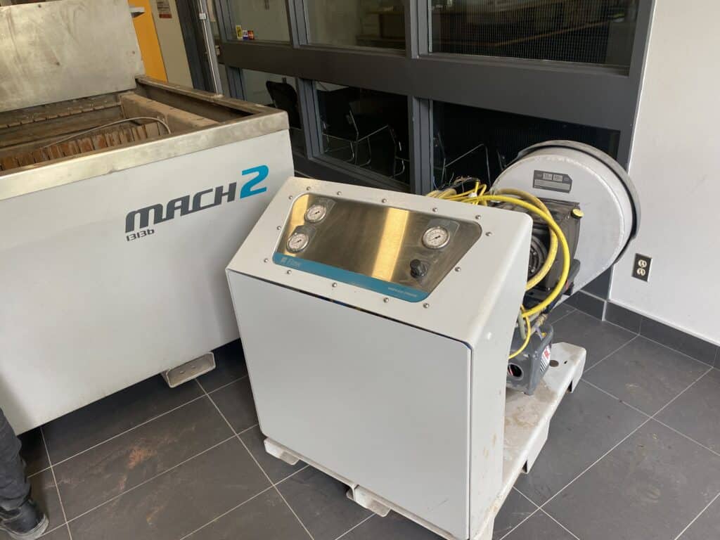 Used Flow Mach 2 1313b CNC Waterjet For Sale