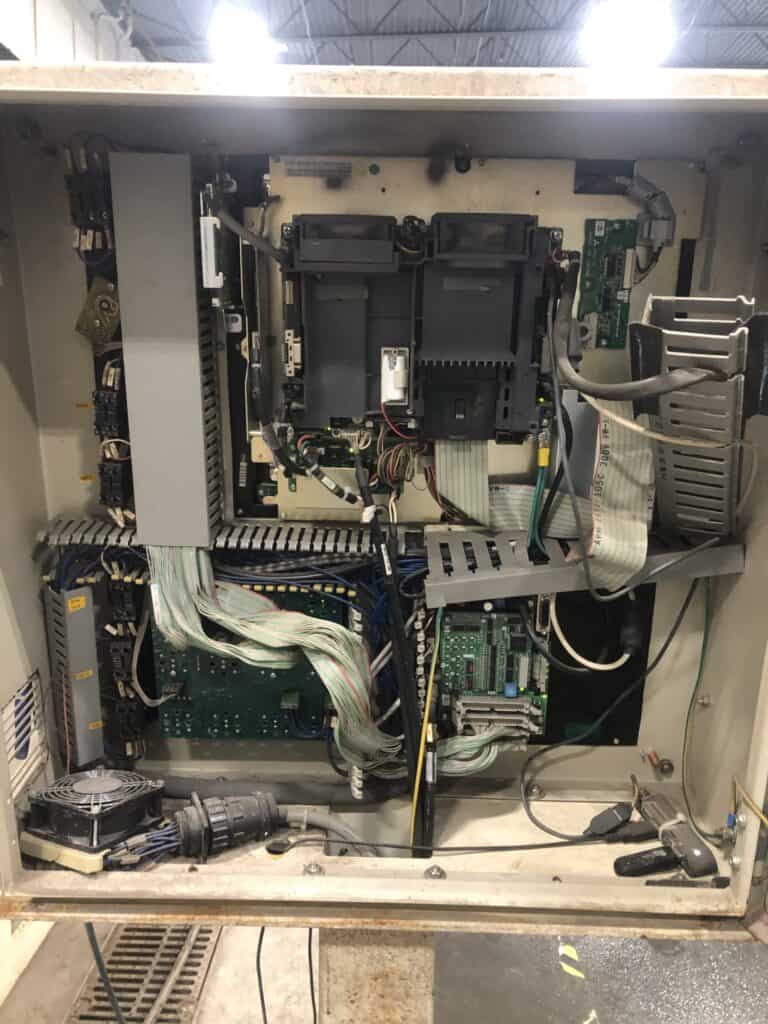 2008 Mitsubishi M700