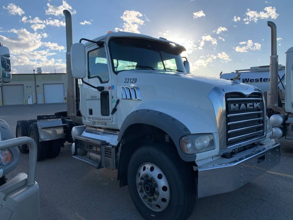 2018 Mack GU713