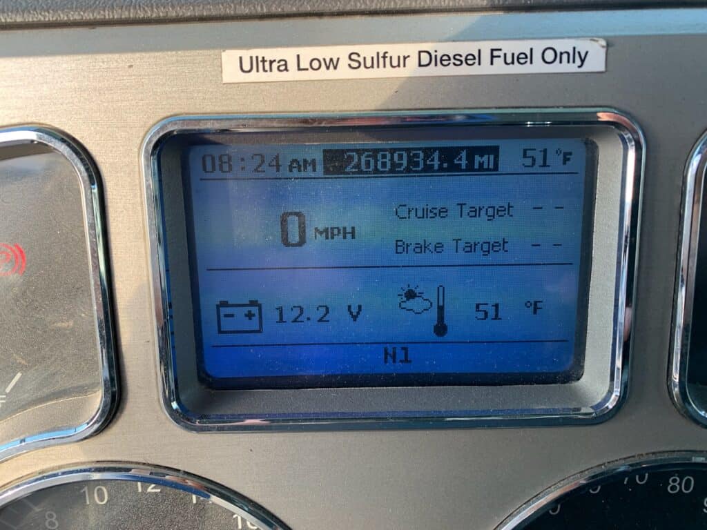 2018 Mack GU713