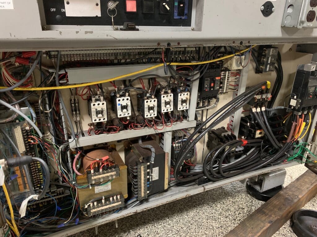 Used Toyo TM-245H Injection Molding Machine For Sale
