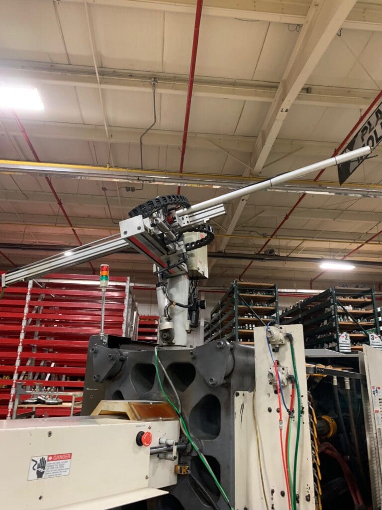 Used Toyo TM-245H Injection Molding Machine For Sale