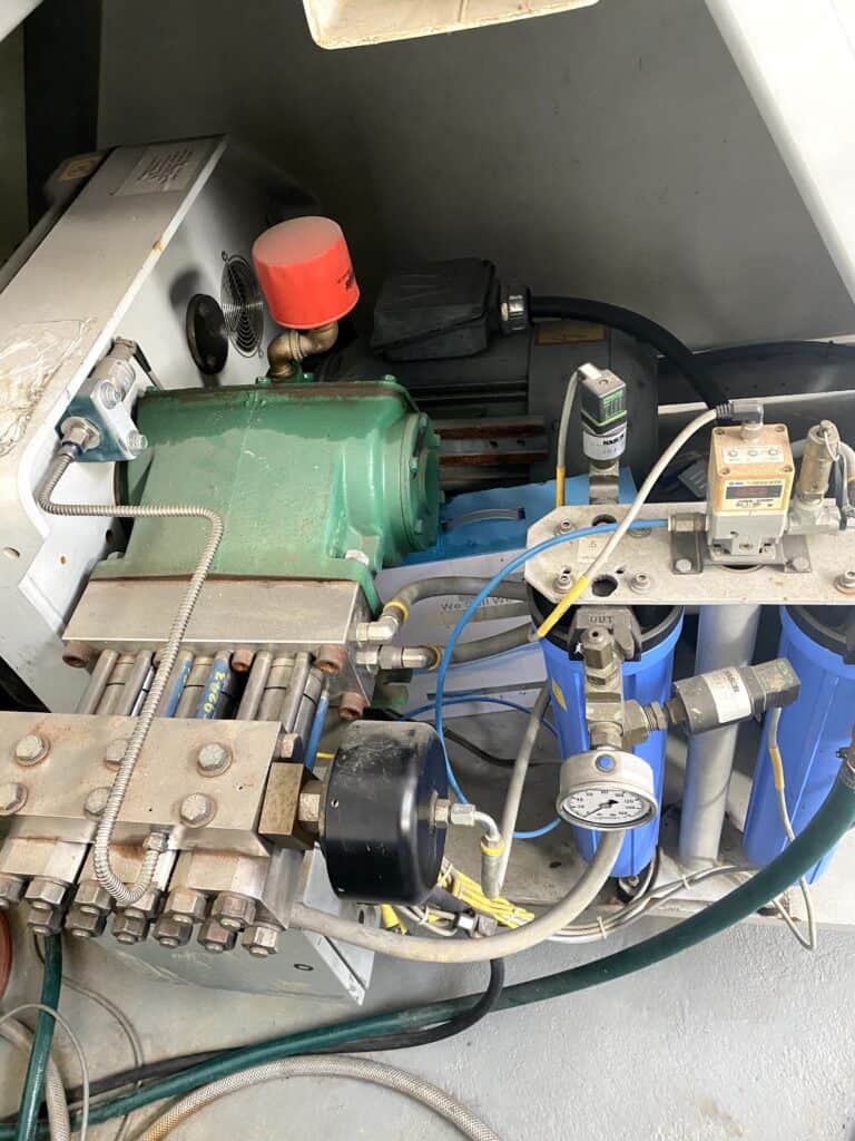 2005 Flow IFB 4400