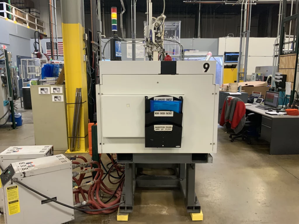 Used Cincinnati Milacron S-2000I-110B Injection Molding Machine For Sale