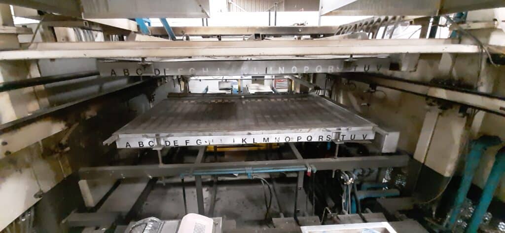 Used Kiefel KS 48/84 Thermoformer For Sale
