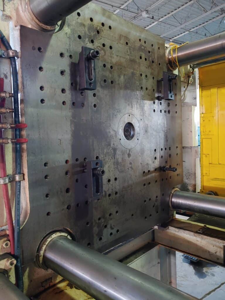 Used Toshiba ISGS500WV21-27A Injection Molding Machine For Sale