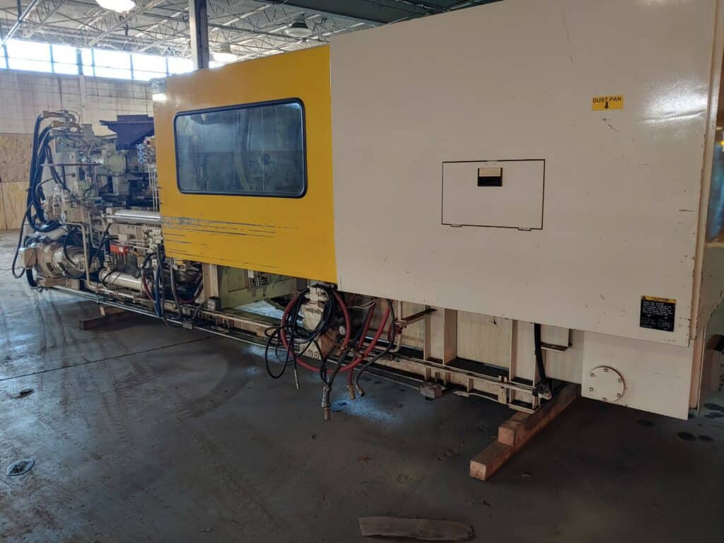 Used Toshiba ISGS500WV21-27A Injection Molding Machine For Sale