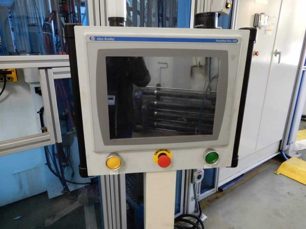 Used Neff H200-100M 200 Ton Vertical Injection Molding System for Sale