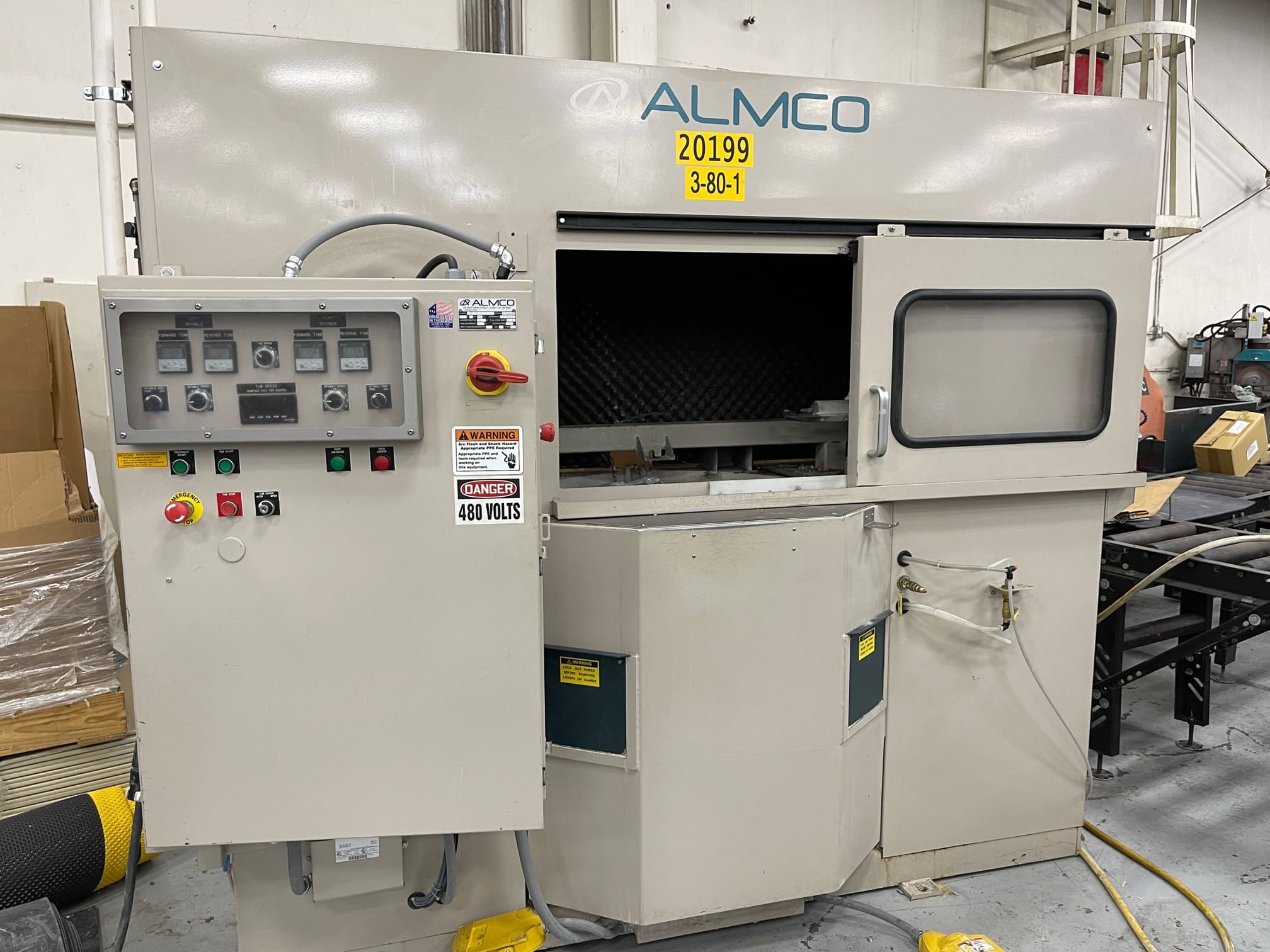 2014 Almco 2SF-36