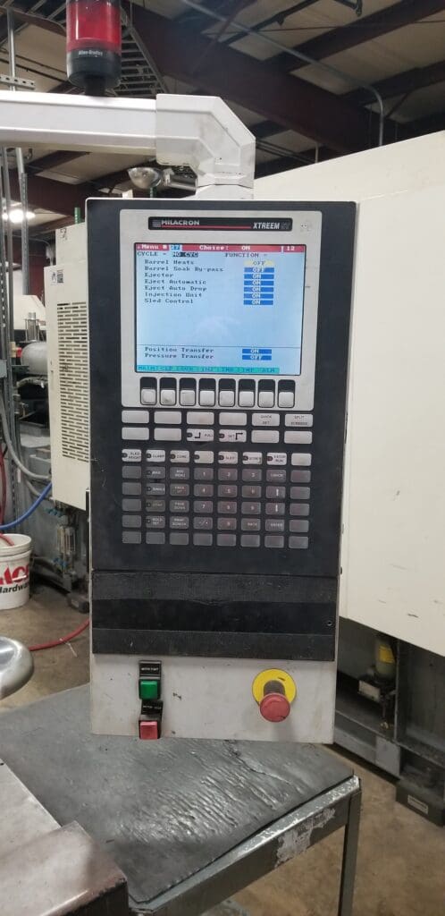 Used Cincinnati Milacron V50 Injection Molding Machine For Sale